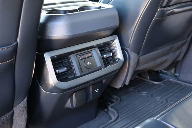 Used 2024 Ford F250 Platinum w/ Tremor Off-Road Package AWD/4WD image 18