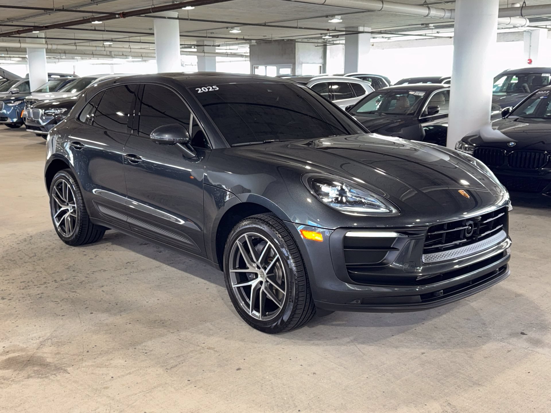Used 2025 Porsche Macan Turbo AWD/4WD image 2