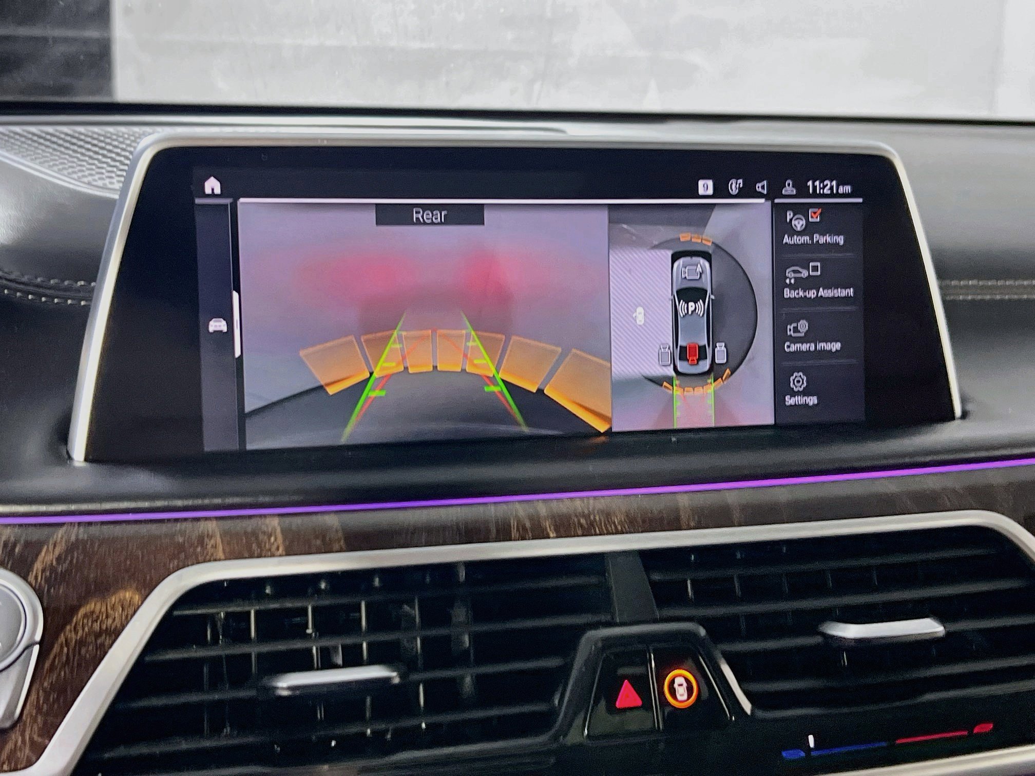 Used 2021 BMW 750i xDrive w/ Executive Package image 14