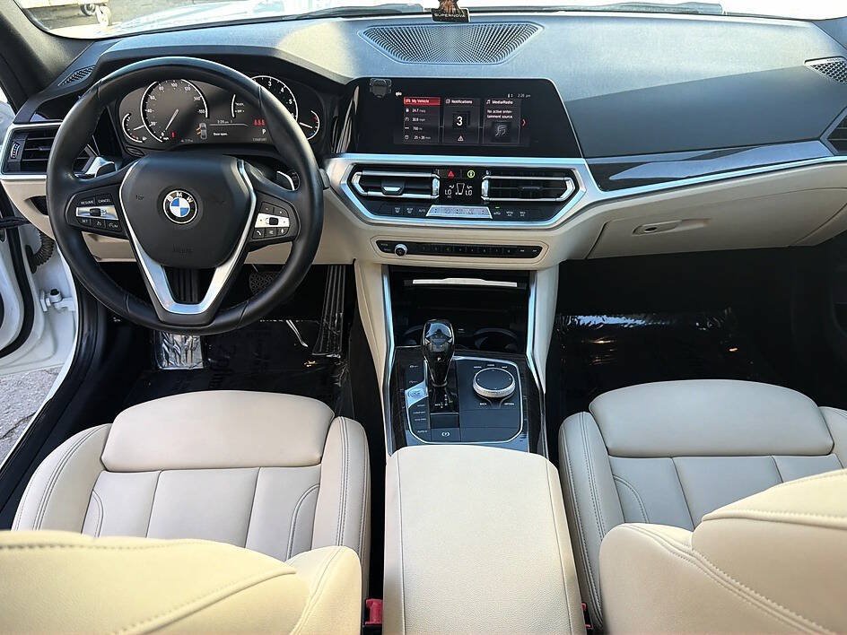 Used 2019 BMW 330i Sedan RWD image 8