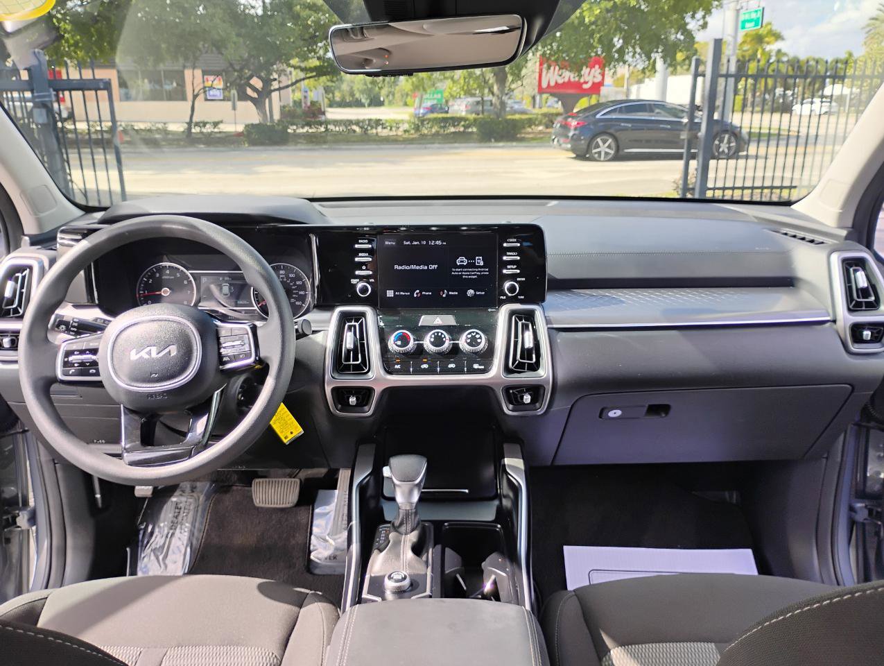 Used 2023 Kia Sorento LX FWD image 20