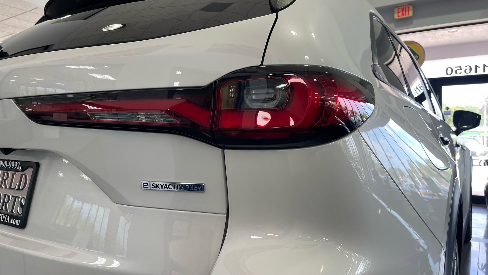 Used 2025 MAZDA CX-70 Plug-In Hybrid w/ Premium Pkg AWD/4WD image 17