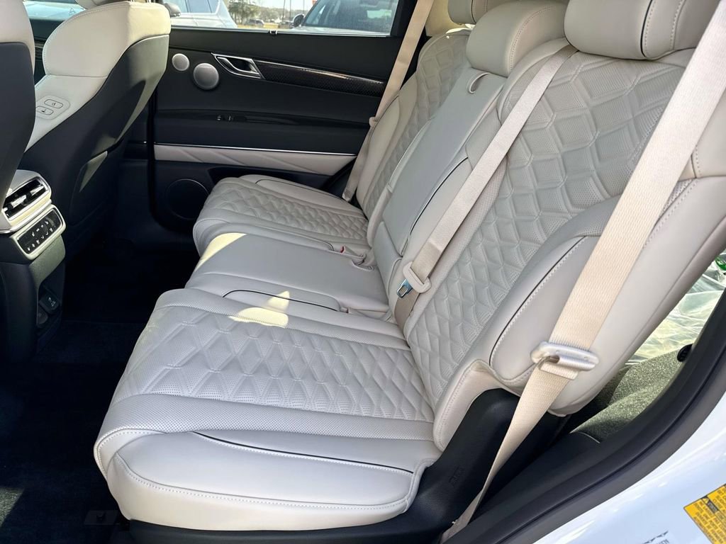 New 2026 Genesis GV80 3.5T e-SC image 17