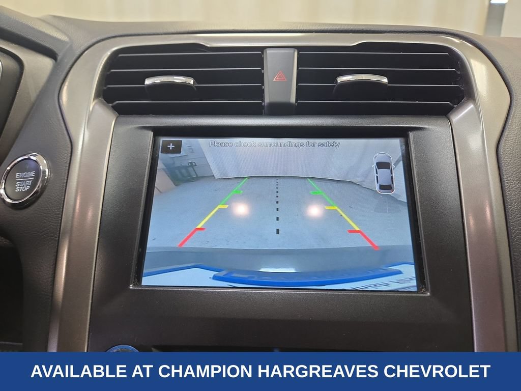 Used 2017 Ford Fusion SE w/ Fusion SE Technology Package FWD image 19