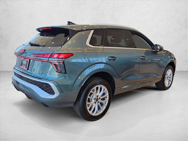 New 2026 Audi Q3 quattro 2.0T AWD/4WD image 2
