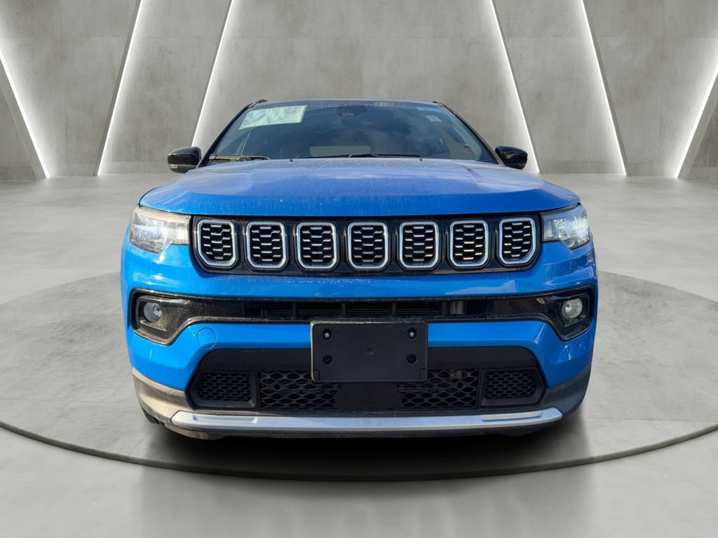 Used 2025 Jeep Compass Limited AWD/4WD image 2