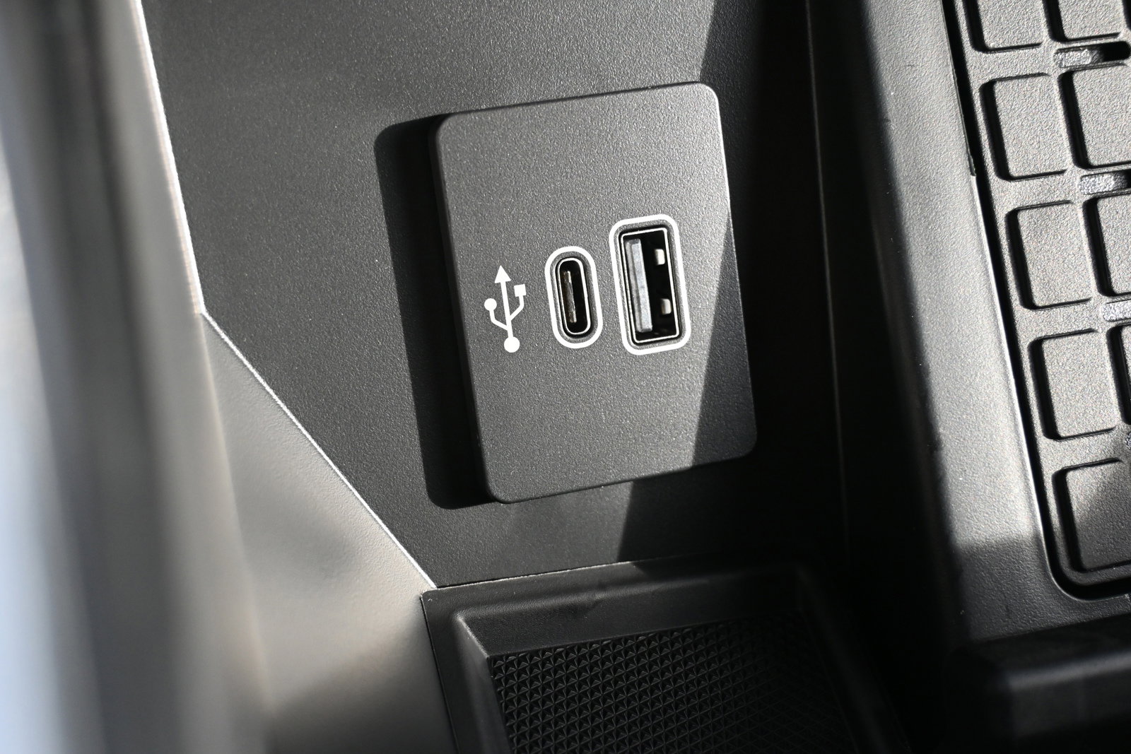 New 2025 Ford F150 Platinum w/ Equipment Group 703A Plus image 30