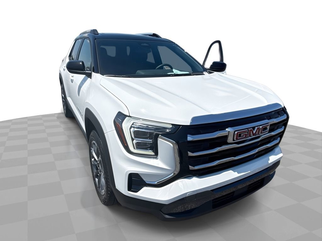 Used 2025 GMC Terrain Elevation w/ Elevation Premium Package