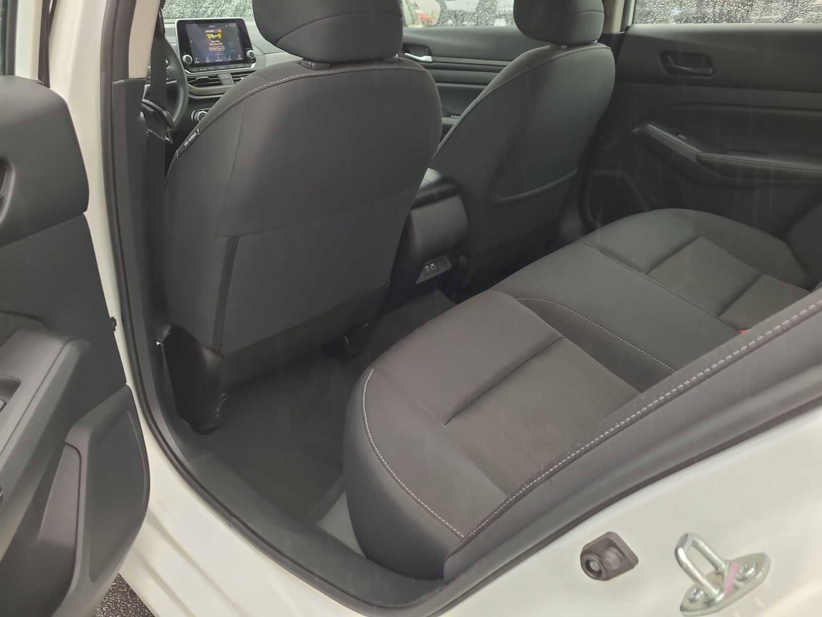 Used 2025 Nissan Altima 2.5 SV FWD image 20