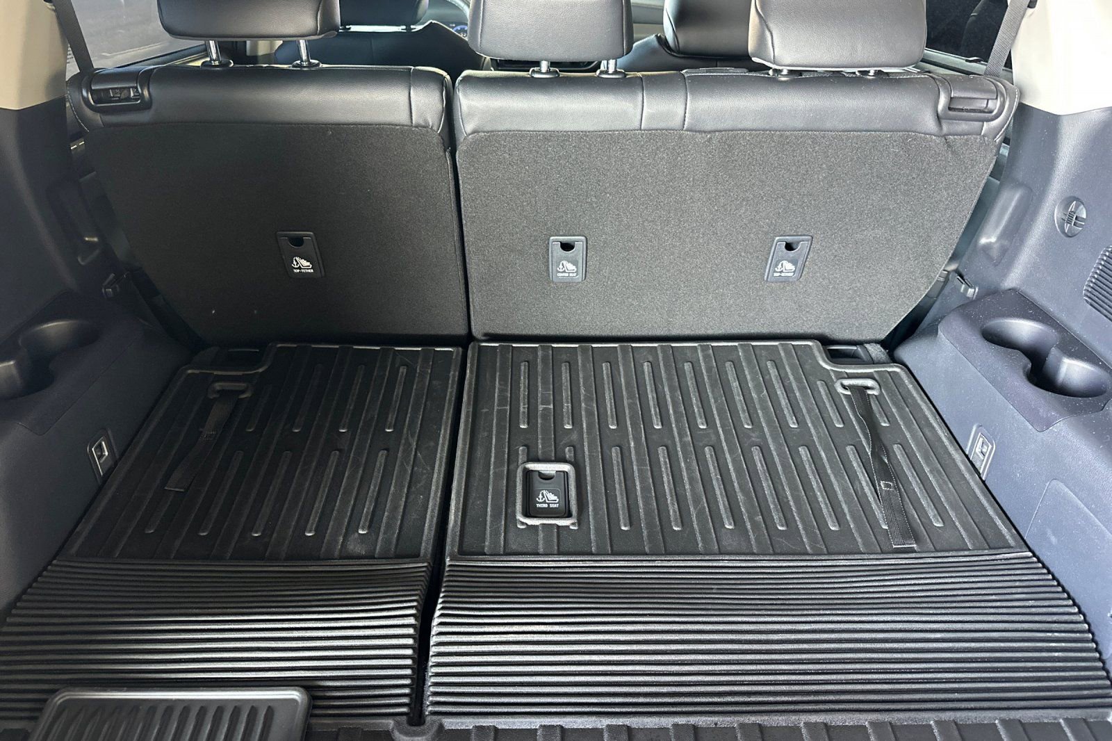 Used 2024 Toyota Highlander Limited image 18