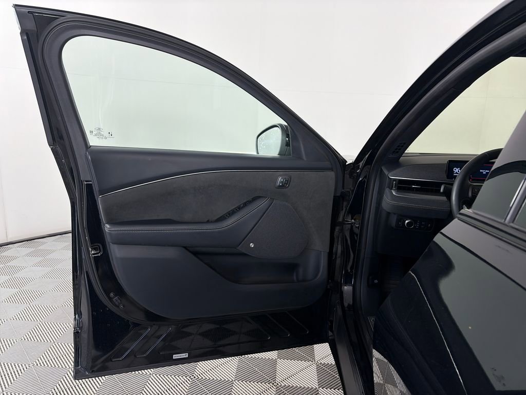 Certified 2022 Ford Mustang Mach-E GT w/ GT Performance Edition image 10