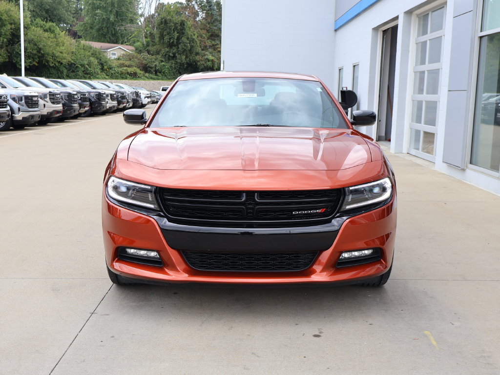 Used 2023 Dodge Charger SXT w/ Blacktop Package AWD/4WD image 5