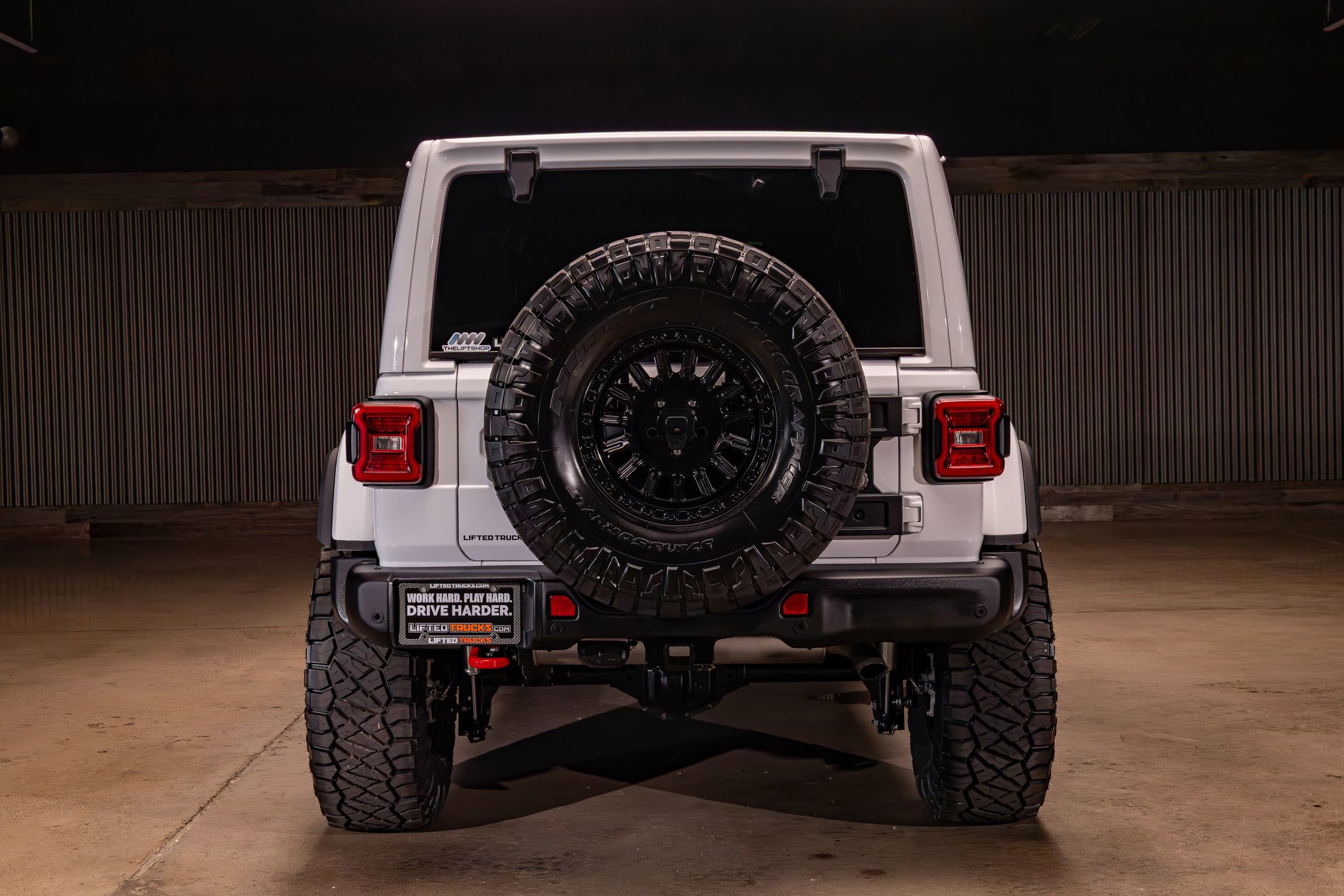 Used 2025 Jeep Wrangler Unlimited Rubicon AWD/4WD image 8