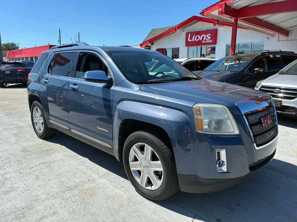 Used 2011 GMC Terrain SLT FWD image 11
