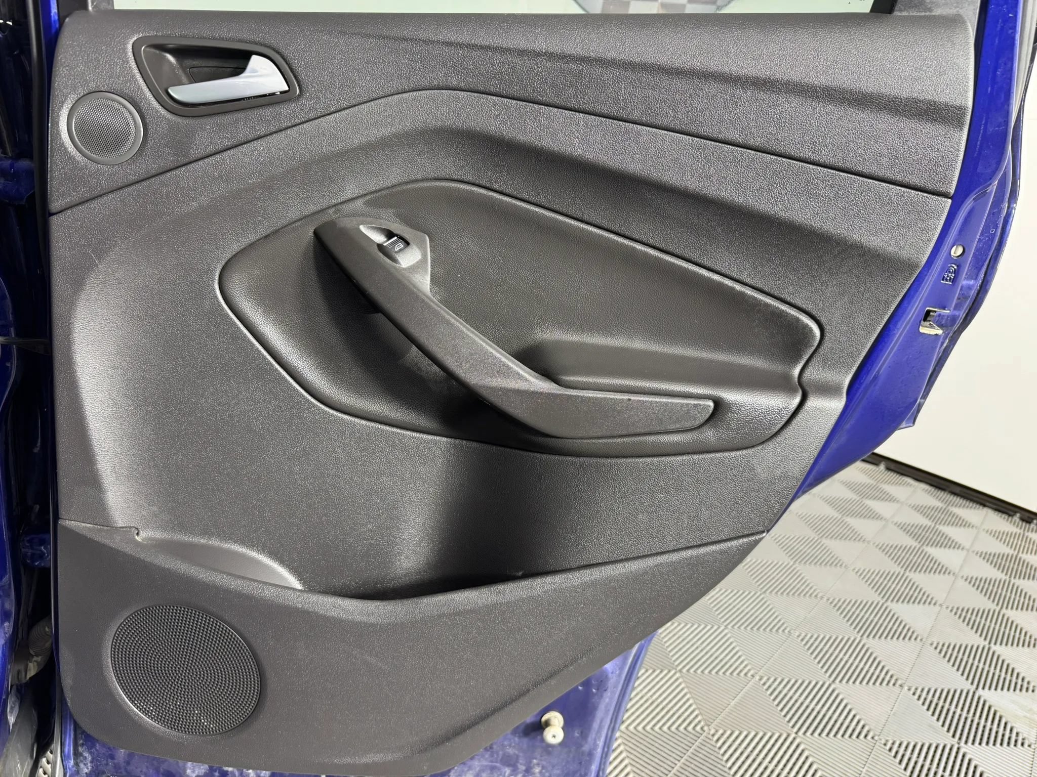 Used 2014 Ford Escape Titanium FWD image 41