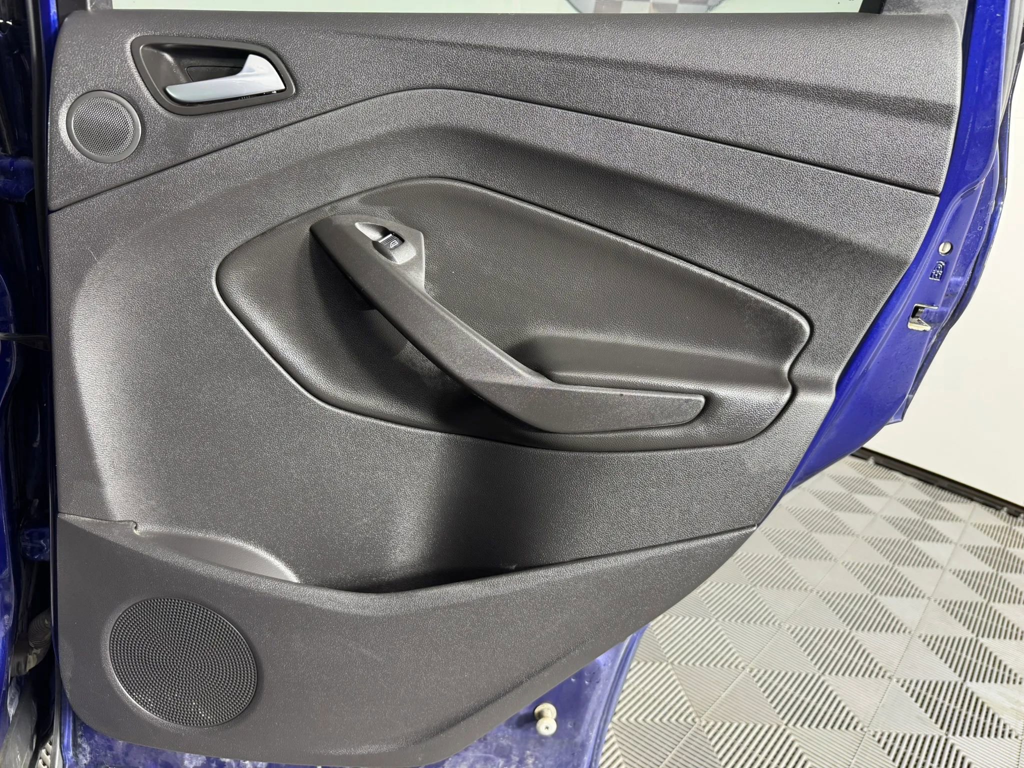 Used 2014 Ford Escape Titanium FWD image 41
