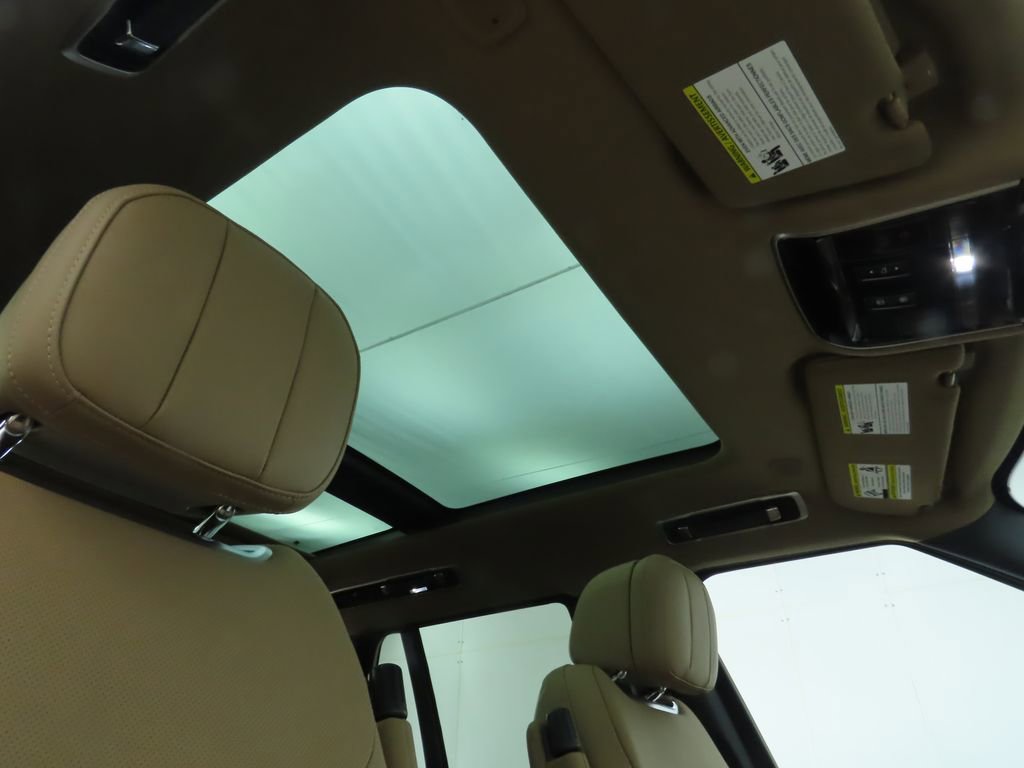 New 2025 Land Rover Range Rover SE image 20