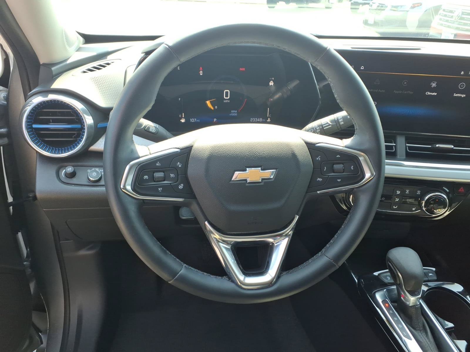 Used 2025 Chevrolet Trax LT w/ Driver Confidence Package FWD image 7
