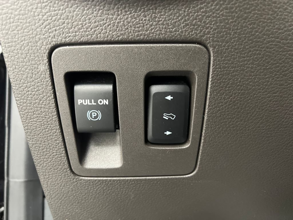 Used 2021 Ford Expedition Limited w/ Cargo Package RWD image 57