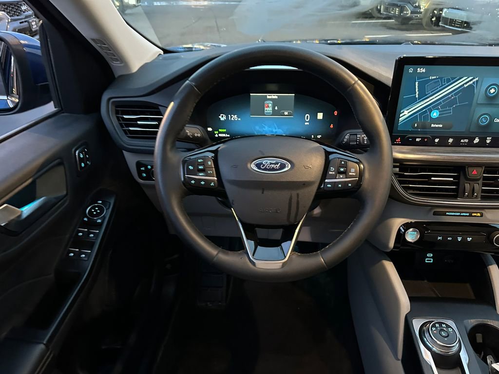 Used 2023 Ford Escape Platinum w/ Class II Trailer Tow Package AWD/4WD image 14