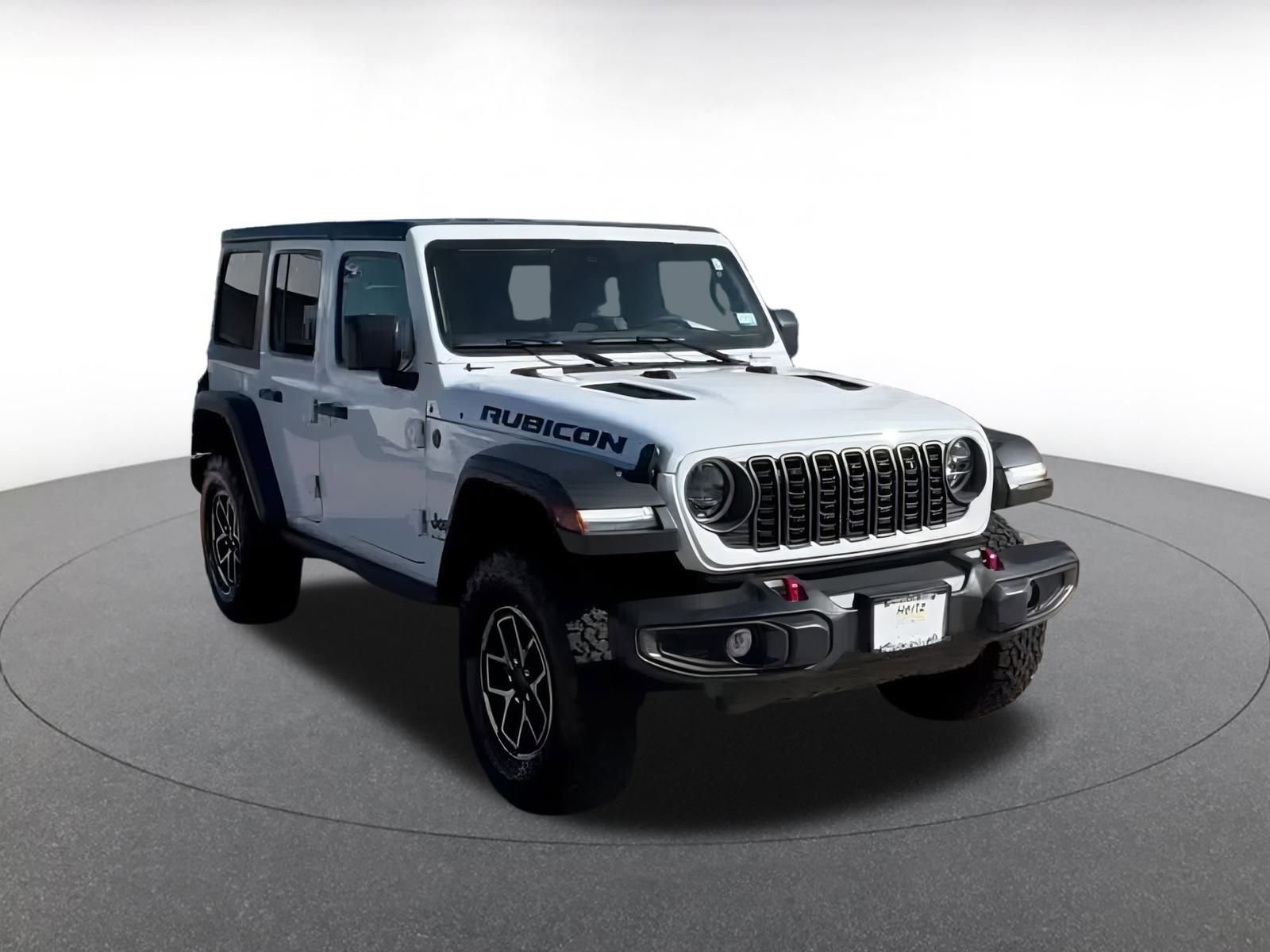 Used 2025 Jeep Wrangler Unlimited Rubicon image 3