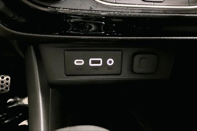 Used 2023 Buick Encore GX Select w/ Sport Touring Package image 33