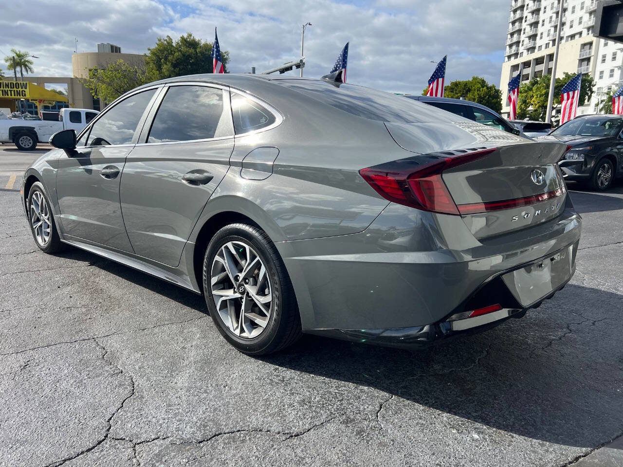 Used 2021 Hyundai Sonata SEL image 4