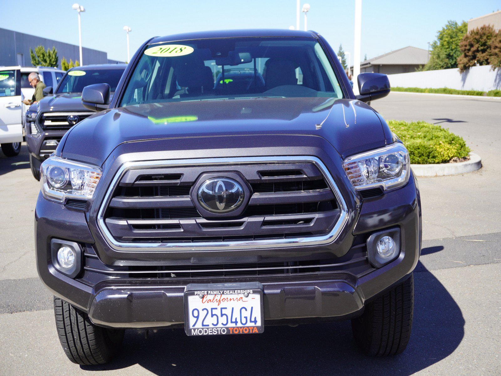 Used 2018 Toyota Tacoma SR5 RWD image 6