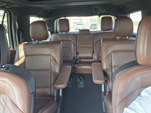 New 2026 Lincoln Navigator Reserve AWD/4WD image 16