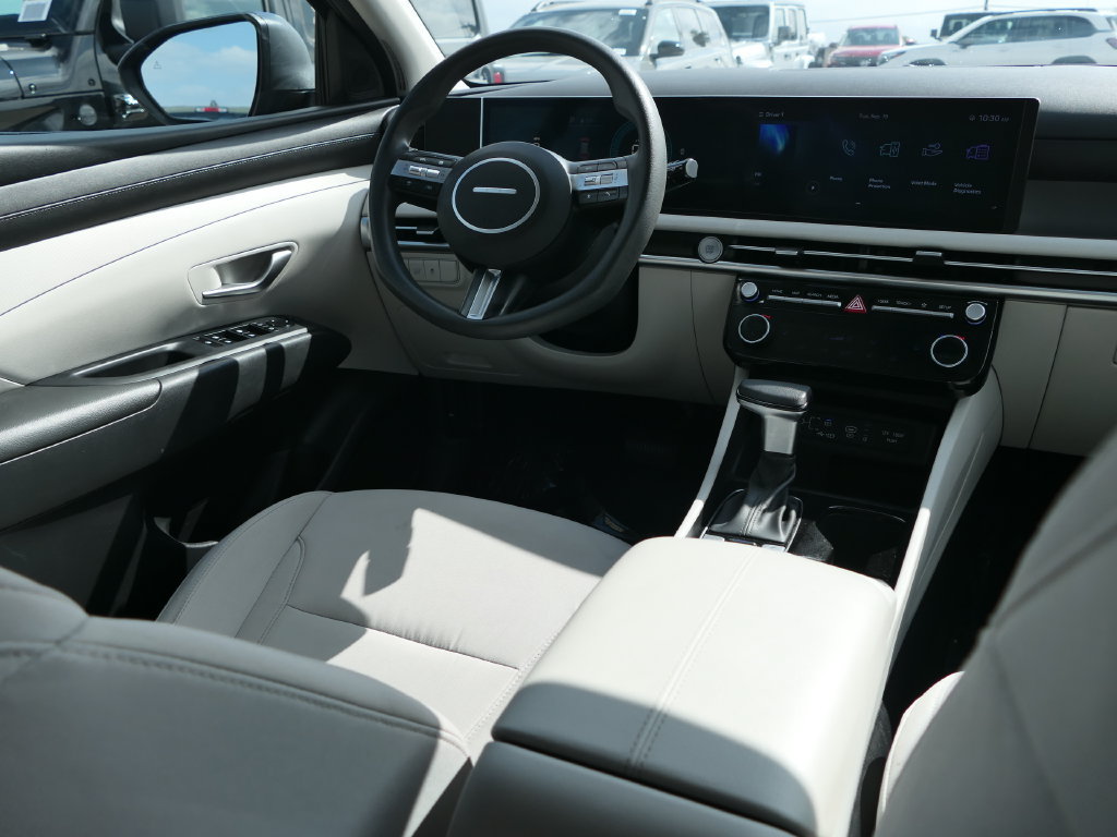 Used 2025 Hyundai Tucson SEL FWD image 22