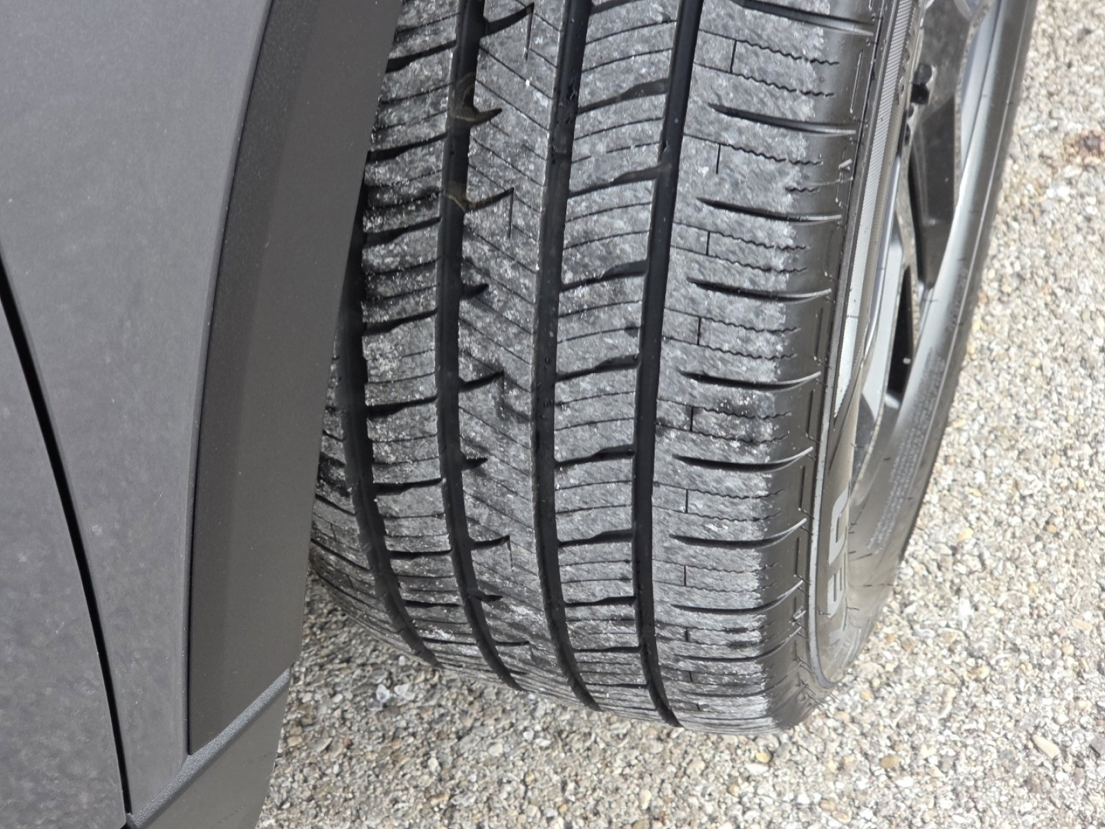 Used 2021 Chevrolet Traverse LS w/ LPO, Black Accent Package image 8