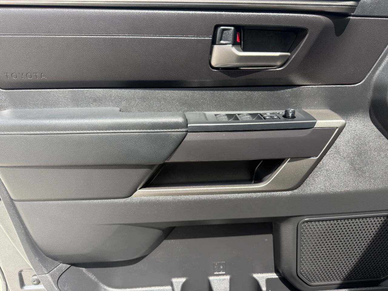 Used 2026 Toyota Sequoia SR5 w/ TRD Off-Road Package AWD/4WD image 31