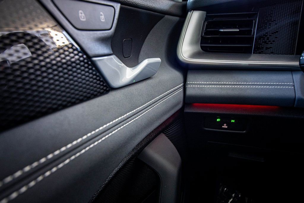 New 2026 Volkswagen Tiguan SE image 32