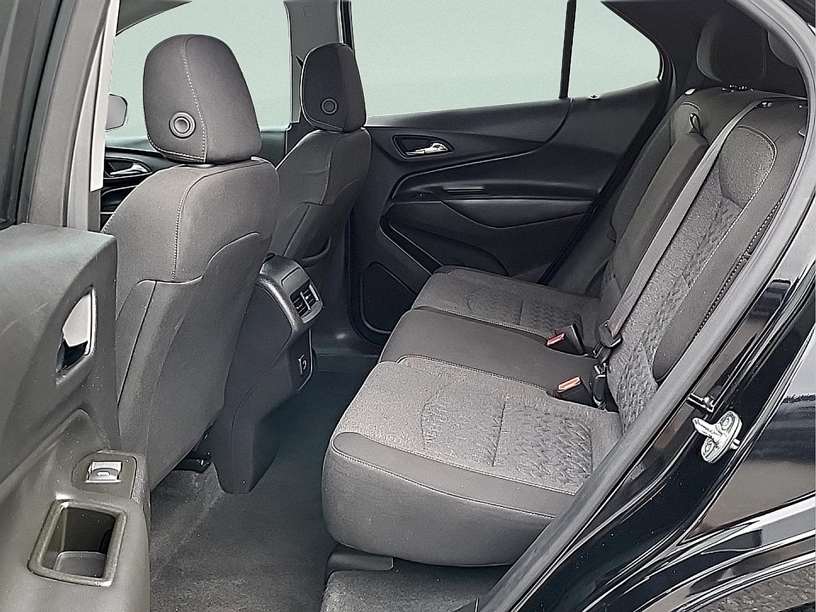 Used 2024 Chevrolet Equinox LT AWD/4WD image 12