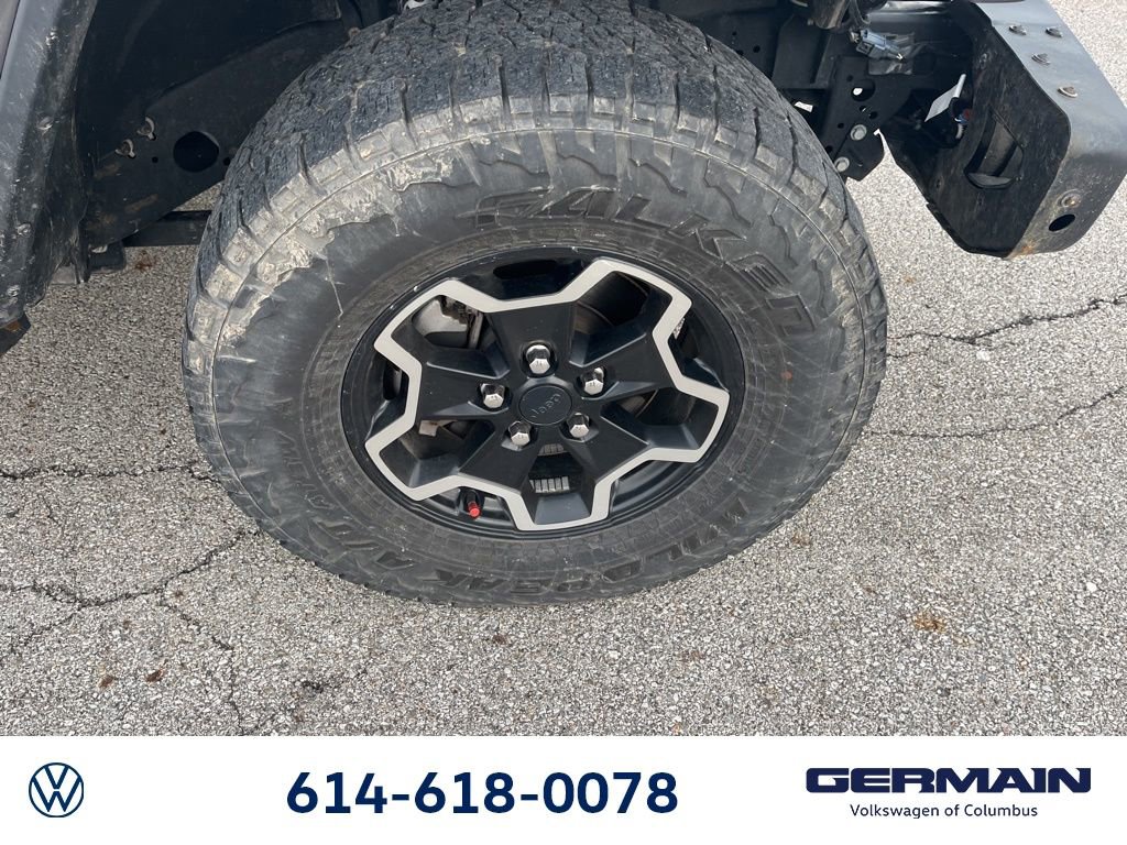 Used 2020 Jeep Gladiator Rubicon w/ Cold Weather Group image 16