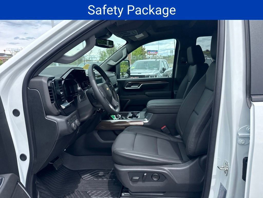 New 2026 Chevrolet Silverado 3500 LT w/ All Star Edition AWD/4WD image 13