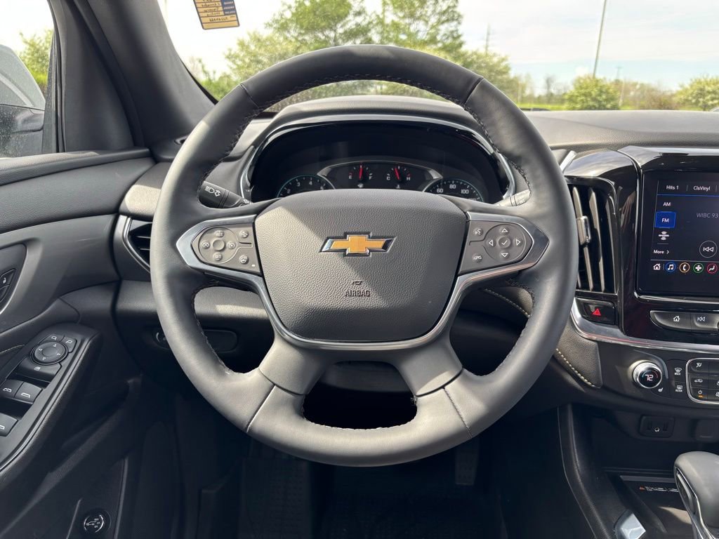 Used 2023 Chevrolet Traverse LT w/ LPO, Floor Liner Package FWD image 28