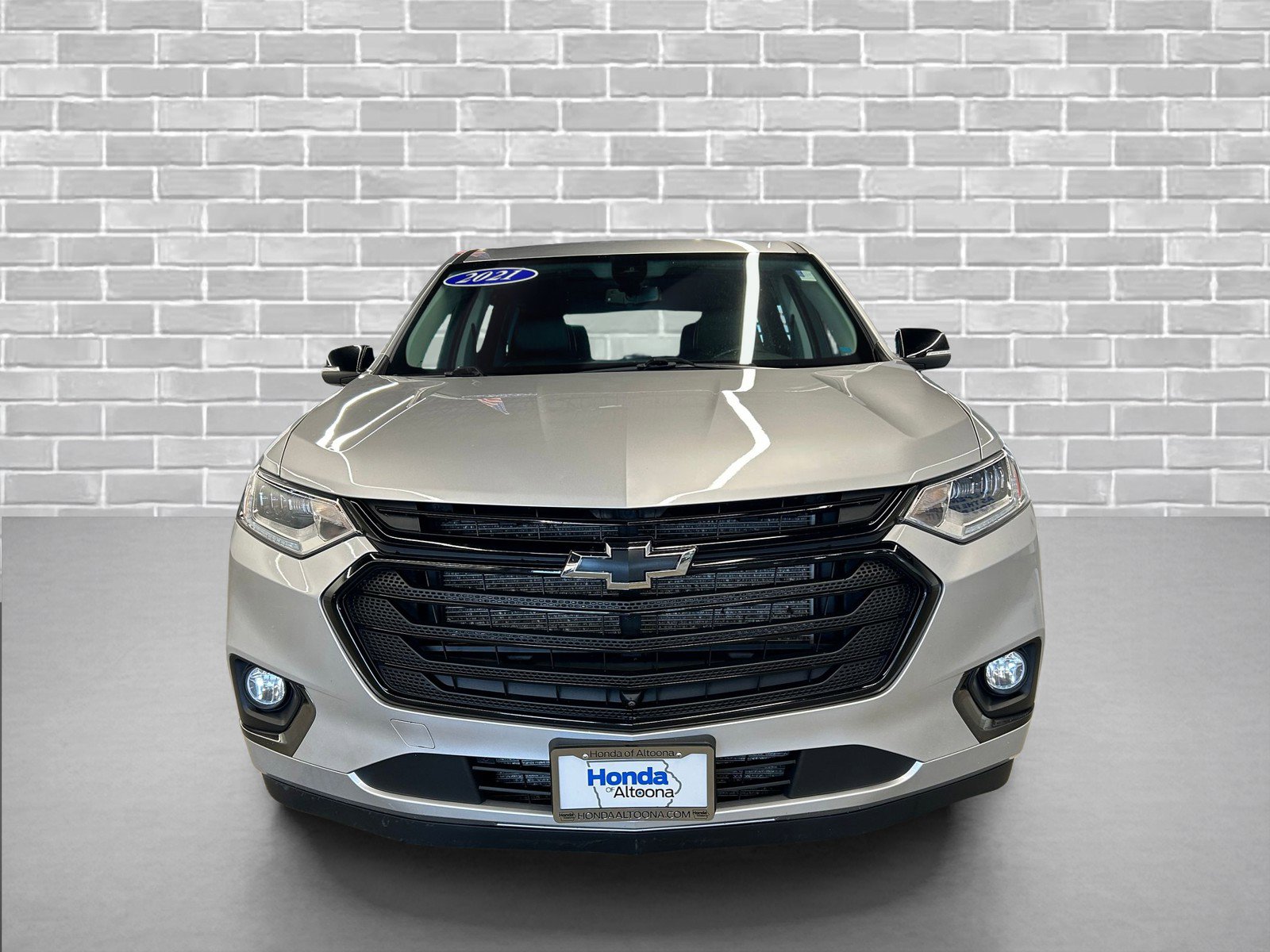 Used 2021 Chevrolet Traverse Premier w/ LPO, Blackout Package image 8