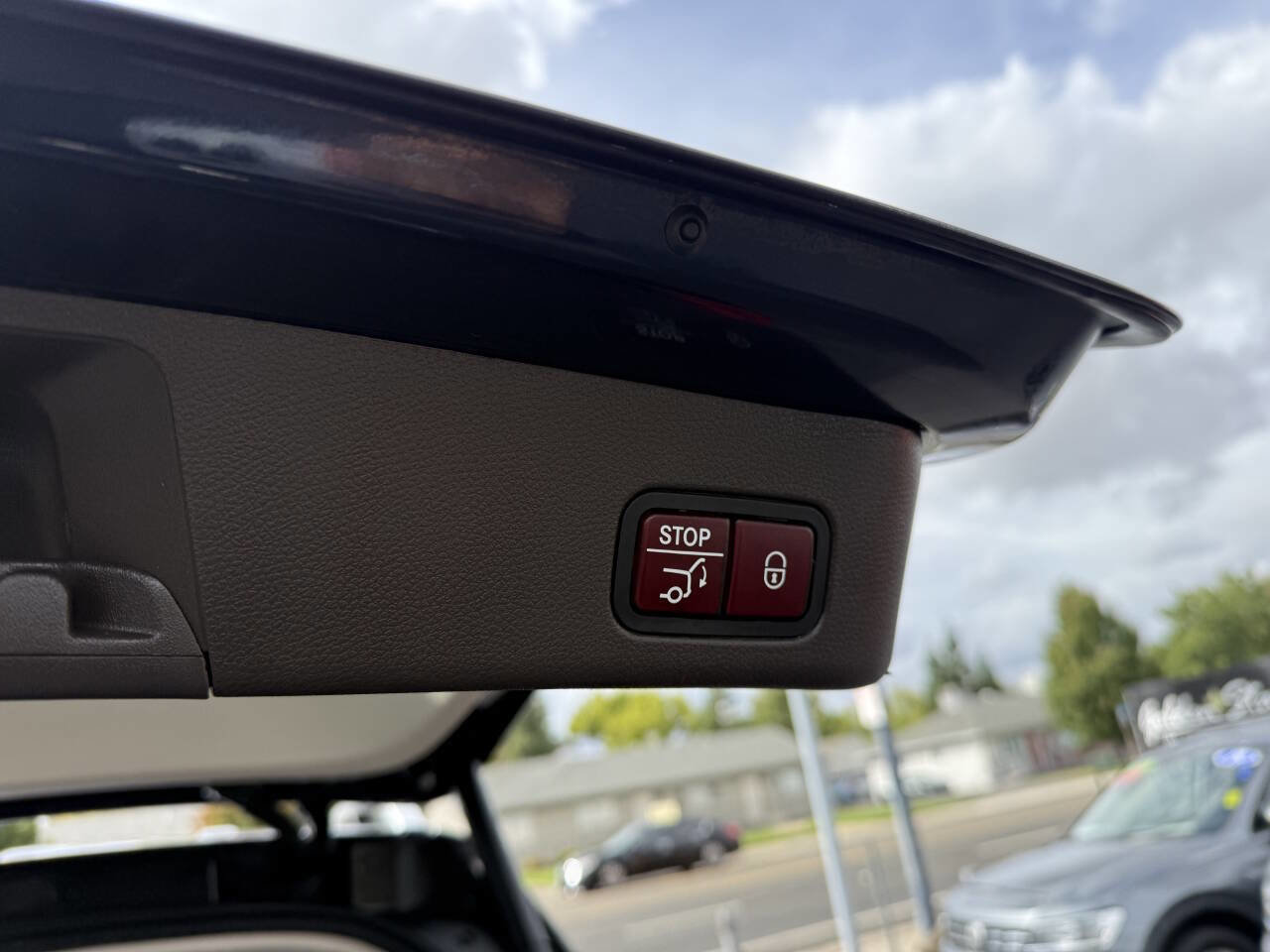 Used 2018 Mercedes-Benz GLE 350 4MATIC image 25