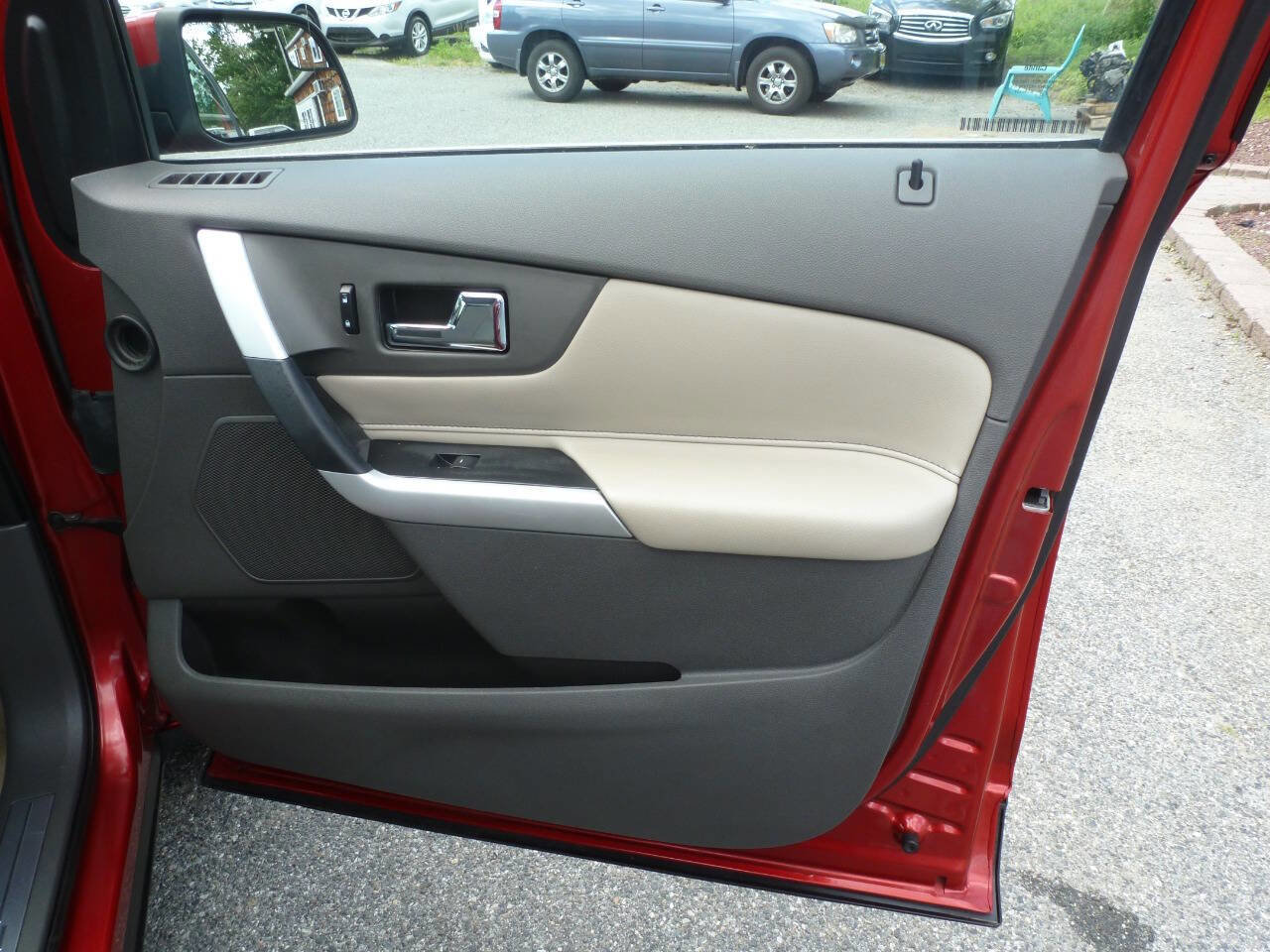 Used 2011 Ford Edge Limited w/ 301A Rapid Spec Order Code FWD image 41
