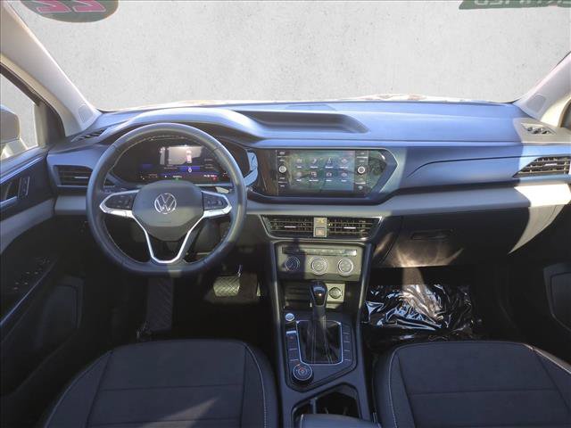 Used 2022 Volkswagen Taos SE FWD image 18