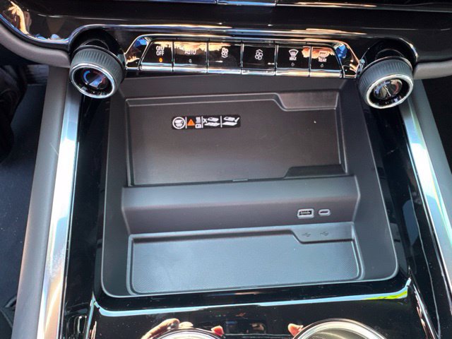 New 2026 Chevrolet Tahoe Z71 w/ Z71 Off-Road Package AWD/4WD image 28