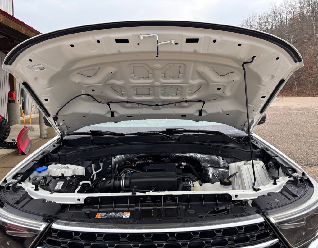 Used 2020 Ford Explorer XLT w/ Equipment Group 202A image 7