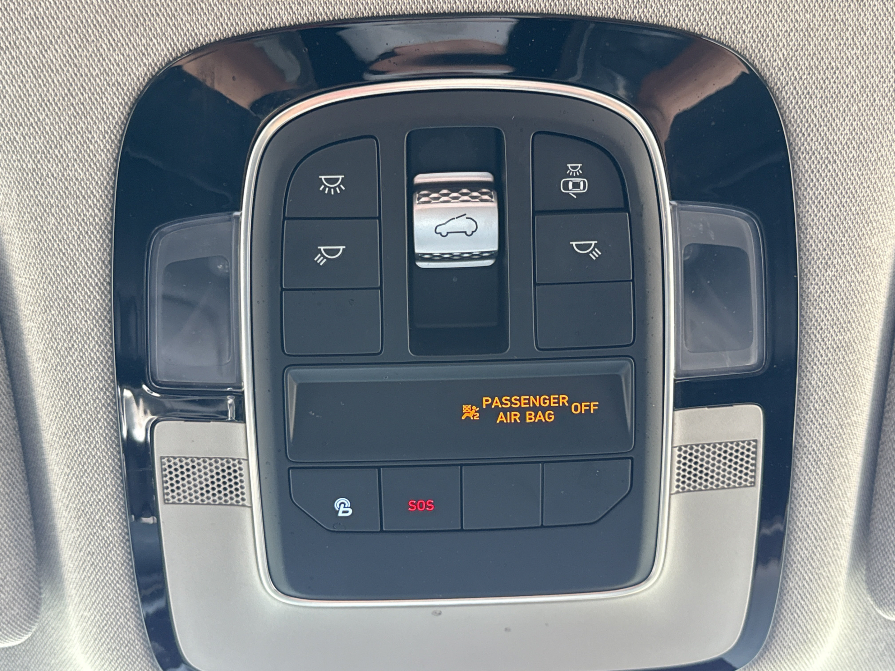 Used 2022 Hyundai Santa Fe Limited AWD/4WD image 13