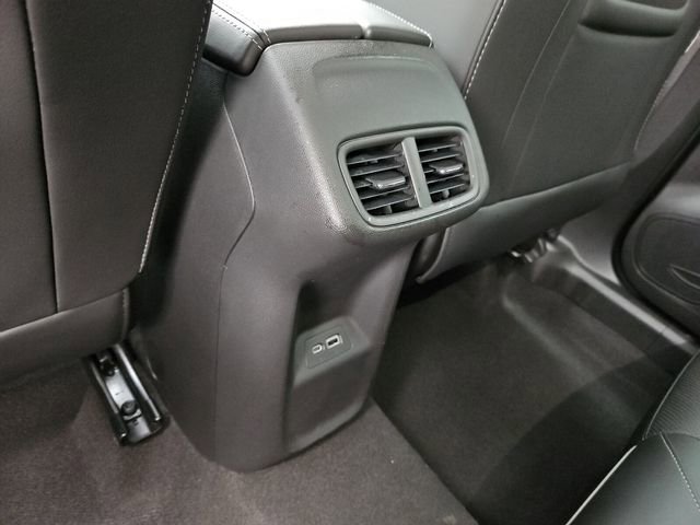 Used 2023 Buick Envision Essence image 17