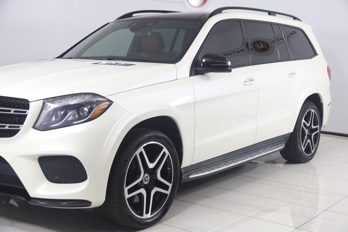 Used 2019 Mercedes-Benz GLS 550 4MATIC w/ Driver Assistance Package image 56