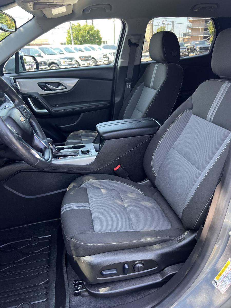 Used 2024 Chevrolet Blazer LT w/ Convenience Package FWD image 4