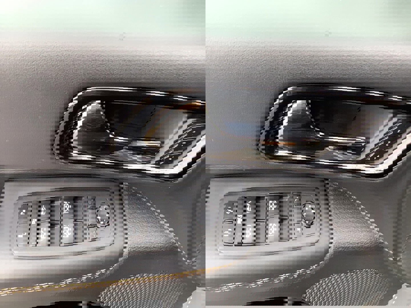 Certified 2022 Dodge Durango R/T w/ Quick Order Package 22F image 11