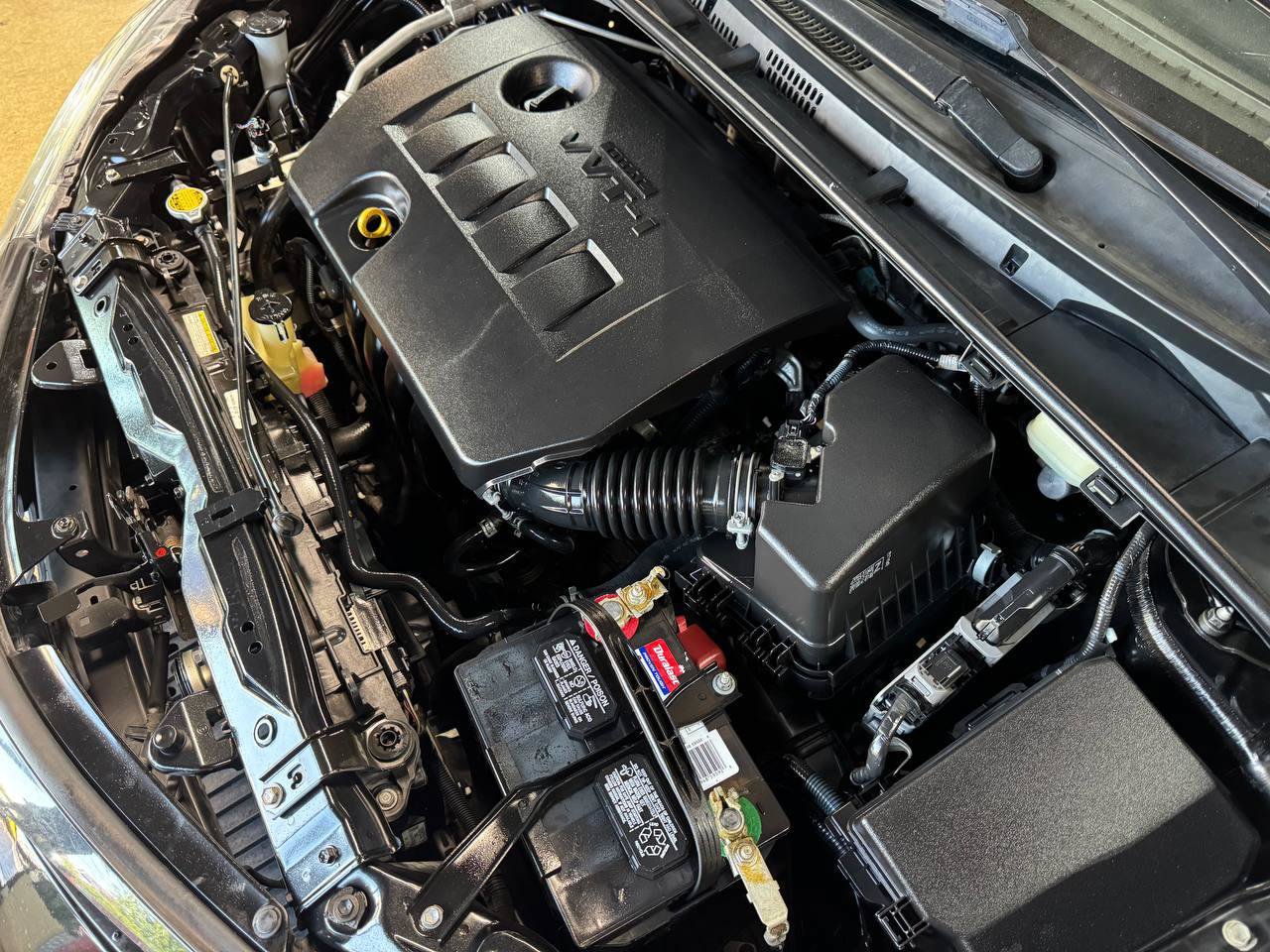 Used 2017 Toyota Corolla SE FWD image 36