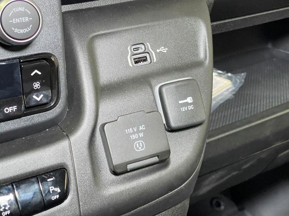 New 2024 RAM ProMaster 3500 w/ Safety Group image 26